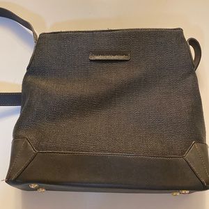 Stone Mountain shoulder purse
